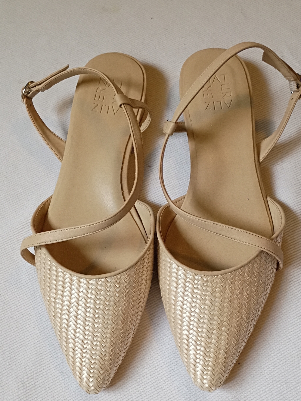 Naturalizer Hawaii Pointed Toe Woven Raffia Flats